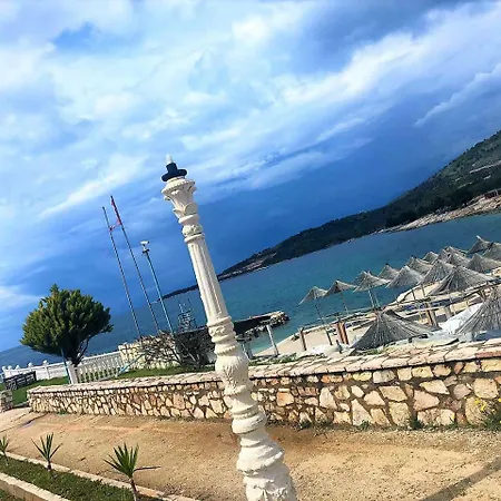 Hotel Pashaj *